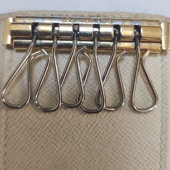 Louis Vuitton Coated Canvas 6 Ring Key Holder - Picture 5 of 10